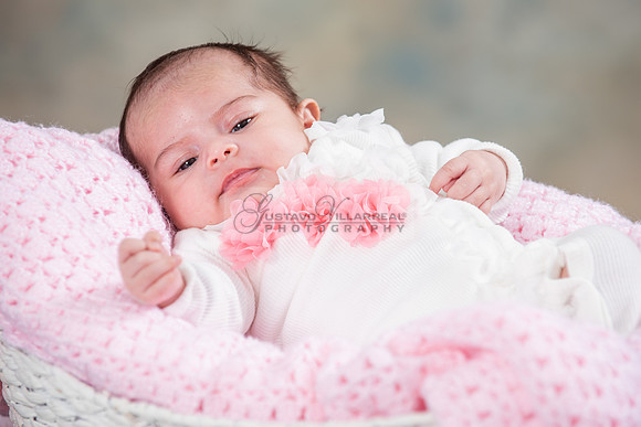 Baby girl studio photo session, maternity photos, family photos