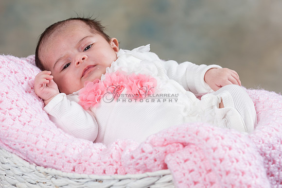 Baby girl studio photo session, maternity photos, family photos