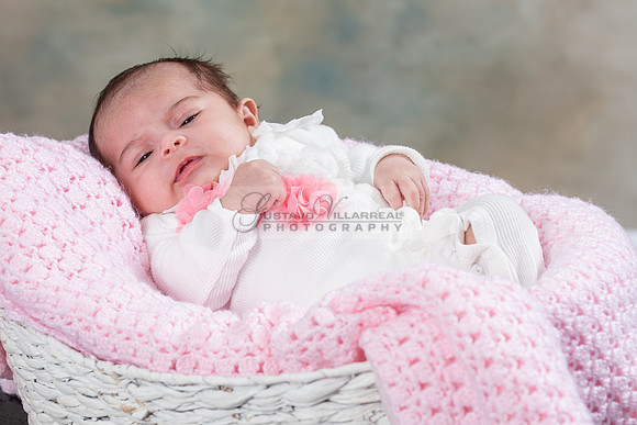 Baby girl studio photo session, maternity photos, family photos