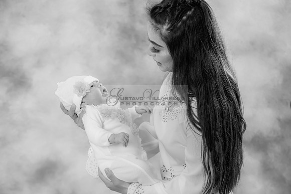 Baby girl studio photo session, maternity photos, family photos