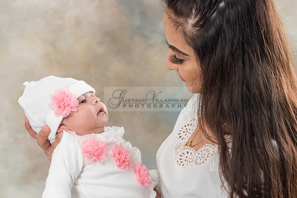 Baby girl studio photo session, maternity photos, family photos