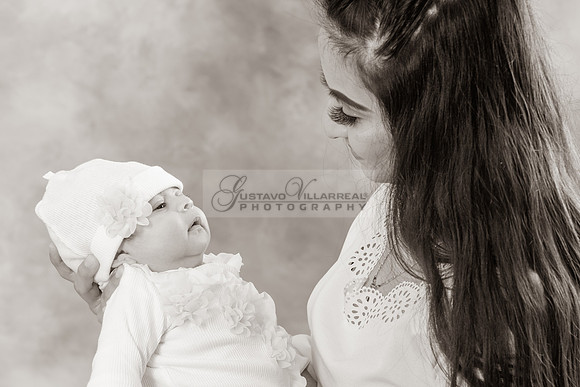 Baby girl studio photo session, maternity photos, family photos