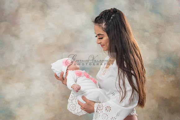 Baby girl studio photo session, maternity photos, family photos