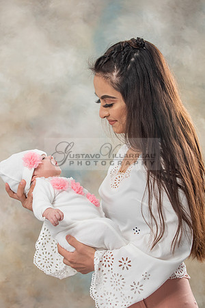 Baby girl studio photo session, maternity photos, family photos