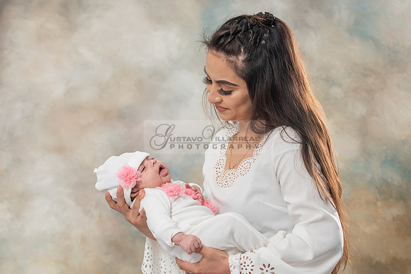 Baby girl studio photo session, maternity photos, family photos