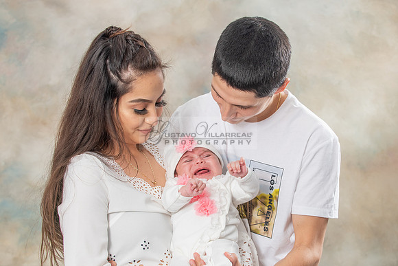 Baby girl studio photo session, maternity photos, family photos