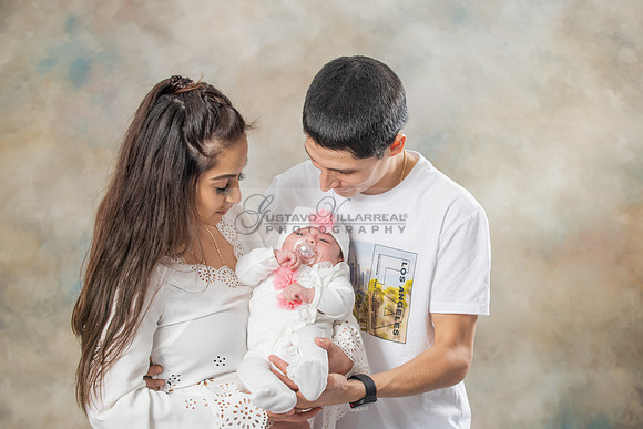 Baby girl studio photo session, maternity photos, family photos