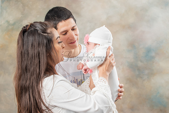 Baby girl studio photo session, maternity photos, family photos