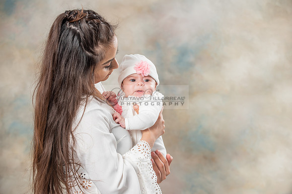Baby girl studio photo session, maternity photos, family photos