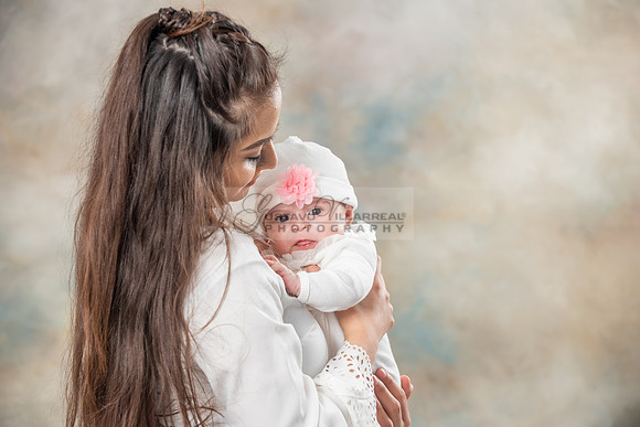 Baby girl studio photo session, maternity photos, family photos