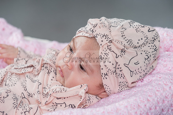 Baby girl studio photo session, maternity photos, family photos