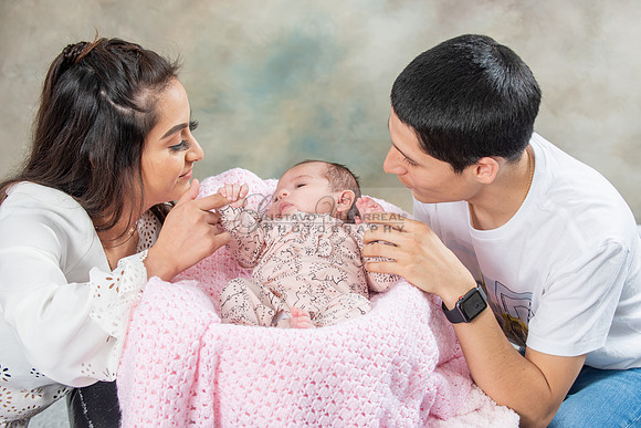 Baby girl studio photo session, maternity photos, family photos