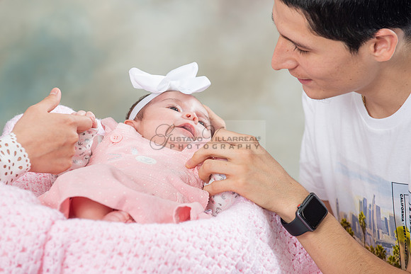 Baby girl studio photo session, maternity photos, family photos