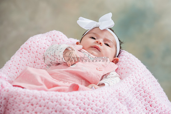 Baby girl studio photo session, maternity photos, family photos