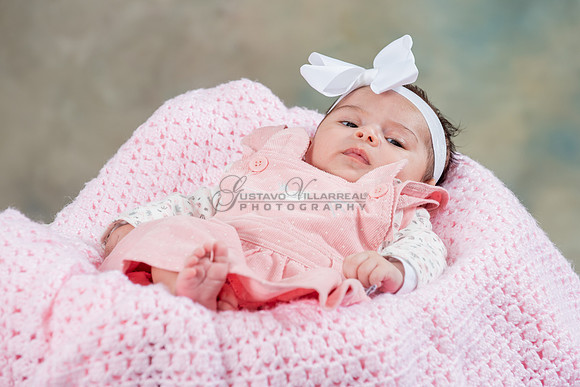 Baby girl studio photo session, maternity photos, family photos