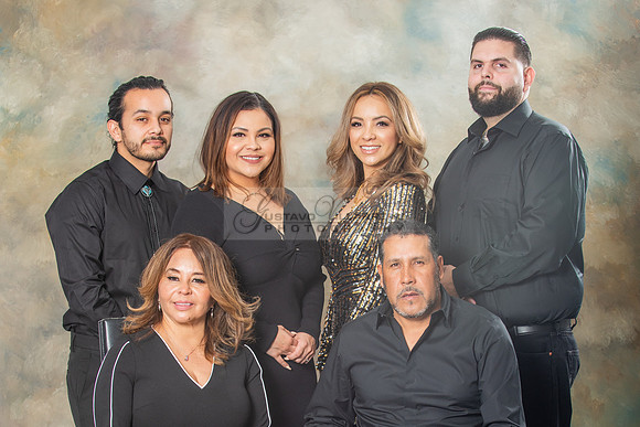 Family studio photo session, Maternity photos, baby photos by Gustavo Villarreal Photography, 323-633-8283