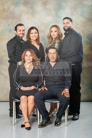Family studio photo session, Maternity photos, baby photos by Gustavo Villarreal Photography, 323-633-8283