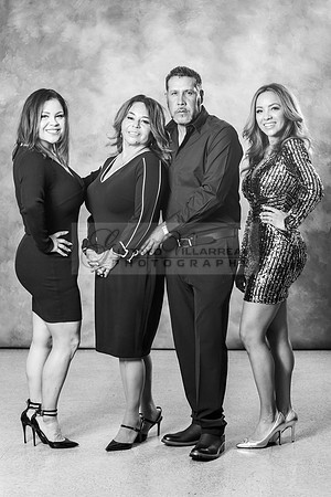 Family studio photo session, Maternity photos, baby photos by Gustavo Villarreal Photography, 323-633-8283