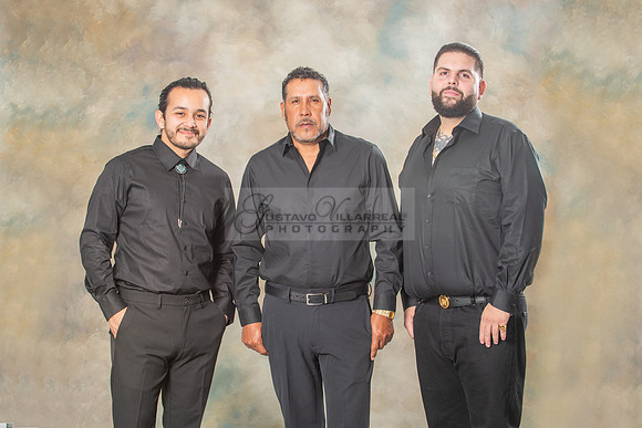 Family studio photo session, Maternity photos, baby photos by Gustavo Villarreal Photography, 323-633-8283