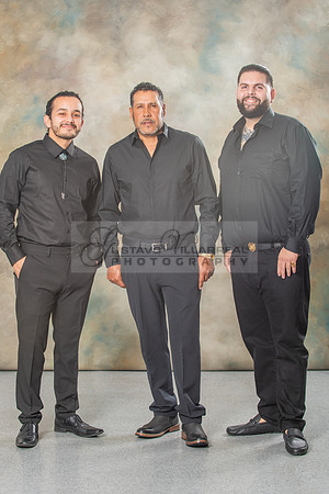 Family studio photo session, Maternity photos, baby photos by Gustavo Villarreal Photography, 323-633-8283