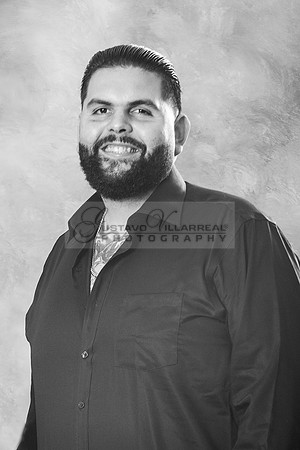 Family studio photo session, Maternity photos, baby photos by Gustavo Villarreal Photography, 323-633-8283
