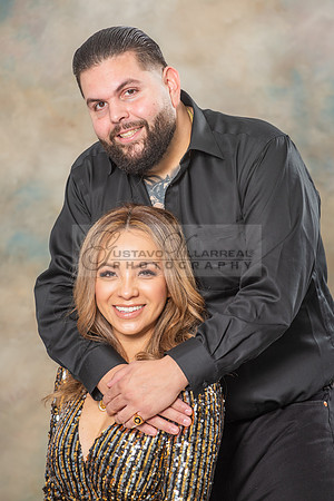 Family studio photo session, Maternity photos, baby photos by Gustavo Villarreal Photography, 323-633-8283