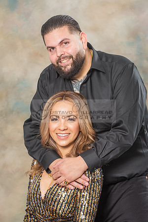 Family studio photo session, Maternity photos, baby photos by Gustavo Villarreal Photography, 323-633-8283
