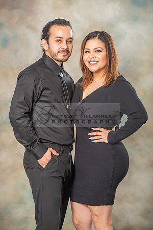 Family studio photo session, Maternity photos, baby photos by Gustavo Villarreal Photography, 323-633-8283