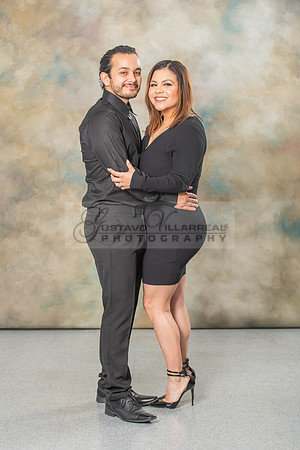Family studio photo session, Maternity photos, baby photos by Gustavo Villarreal Photography, 323-633-8283