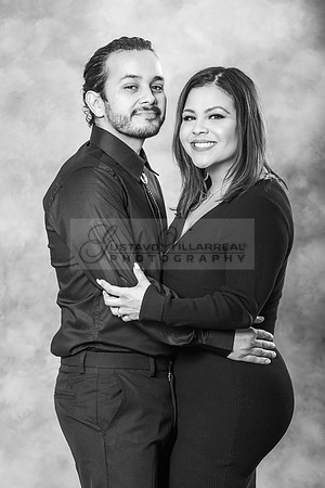 Family studio photo session, Maternity photos, baby photos by Gustavo Villarreal Photography, 323-633-8283