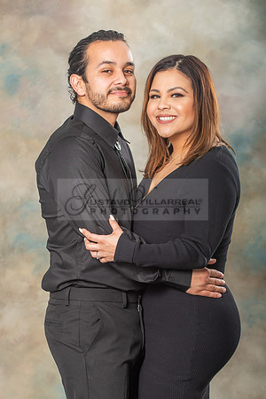 Family studio photo session, Maternity photos, baby photos by Gustavo Villarreal Photography, 323-633-8283