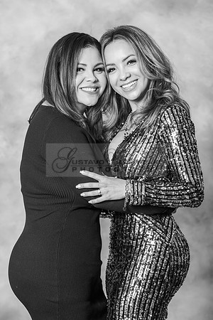 Family studio photo session, Maternity photos, baby photos by Gustavo Villarreal Photography, 323-633-8283