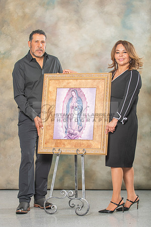 Family studio photo session, Maternity photos, baby photos by Gustavo Villarreal Photography, 323-633-8283