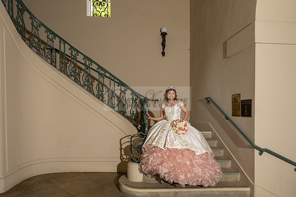 Natalie Gutierrez quinceañera photoshoot at the beautiful and historic place in Pasadena Ca. wedding and sweet 16th Photographer Gustavo Villarreal, 323-633-8283