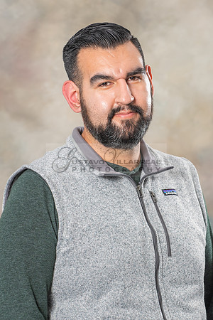 Professional Business Headshots in Whittier Ca by Gustavo Villarreal Photography, 323-633-8283