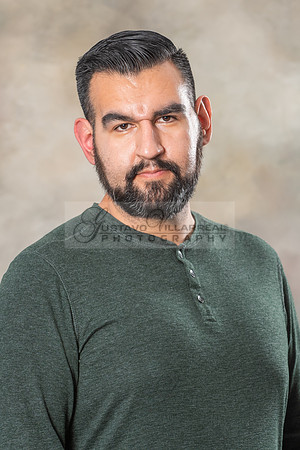 Professional Business Headshots in Whittier Ca by Gustavo Villarreal Photography, 323-633-8283