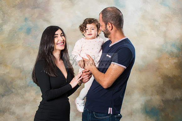 Hassib family portrait photos, photography, photographer studio in Whittier Ca, by Gustavo Villarreal, 323-633-8283