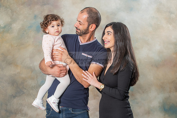Hassib family portrait photos, photography, photographer studio in Whittier Ca, by Gustavo Villarreal, 323-633-8283