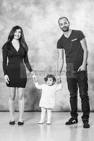 Hassib family portrait photos, photography, photographer studio in Whittier Ca, by Gustavo Villarreal, 323-633-8283