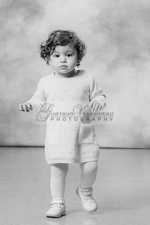 Hassib family portrait photos, photography, photographer studio in Whittier Ca, by Gustavo Villarreal, 323-633-8283