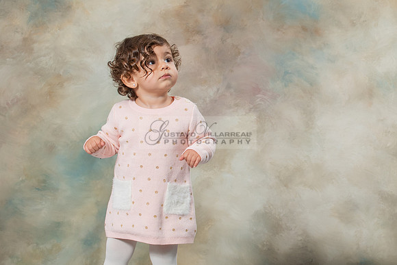 Hassib family portrait photos, photography, photographer studio in Whittier Ca, by Gustavo Villarreal, 323-633-8283