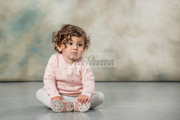 Hassib family portrait photos, photography, photographer studio in Whittier Ca, by Gustavo Villarreal, 323-633-8283