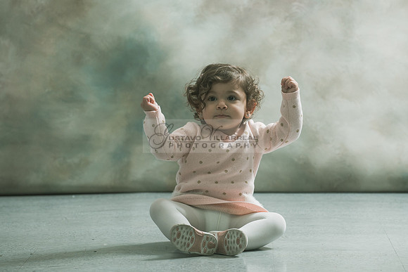 Hassib family portrait photos, photography, photographer studio in Whittier Ca, by Gustavo Villarreal, 323-633-8283