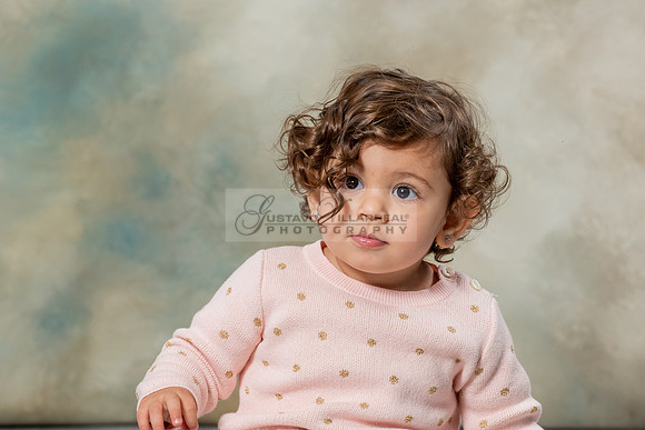 Hassib family portrait photos, photography, photographer studio in Whittier Ca, by Gustavo Villarreal, 323-633-8283