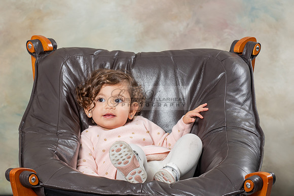 Hassib family portrait photos, photography, photographer studio in Whittier Ca, by Gustavo Villarreal, 323-633-8283