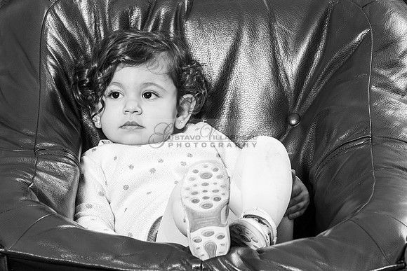 Hassib family portrait photos, photography, photographer studio in Whittier Ca, by Gustavo Villarreal, 323-633-8283