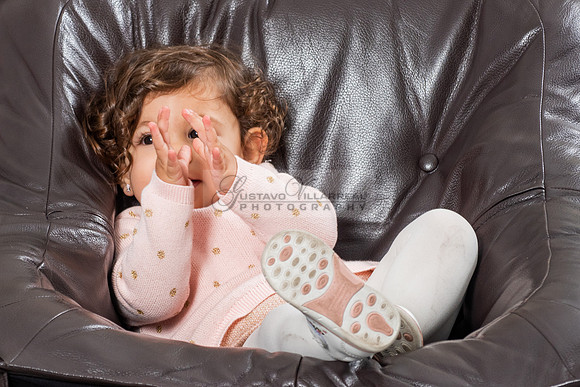 Hassib family portrait photos, photography, photographer studio in Whittier Ca, by Gustavo Villarreal, 323-633-8283