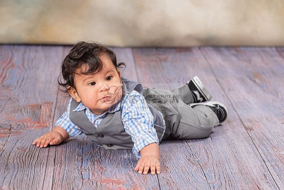 Susan y Francisco 6 months baby boy photos near Whittier Ca, by Gustavo Villarreal Photography 323-633-8283