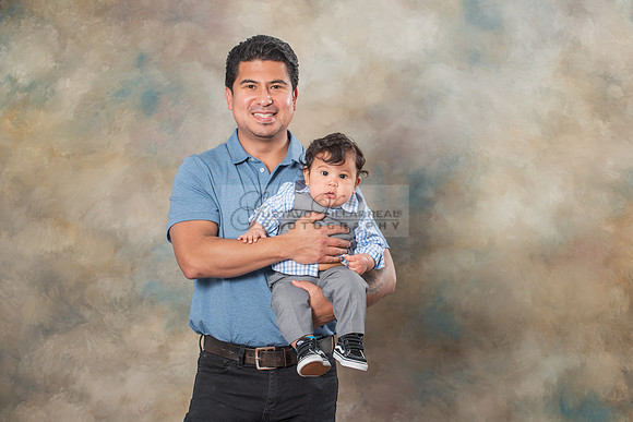 Susan y Francisco 6 months baby boy photos near Whittier Ca, by Gustavo Villarreal Photography 323-633-8283