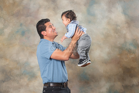 Susan y Francisco 6 months baby boy photos near Whittier Ca, by Gustavo Villarreal Photography 323-633-8283